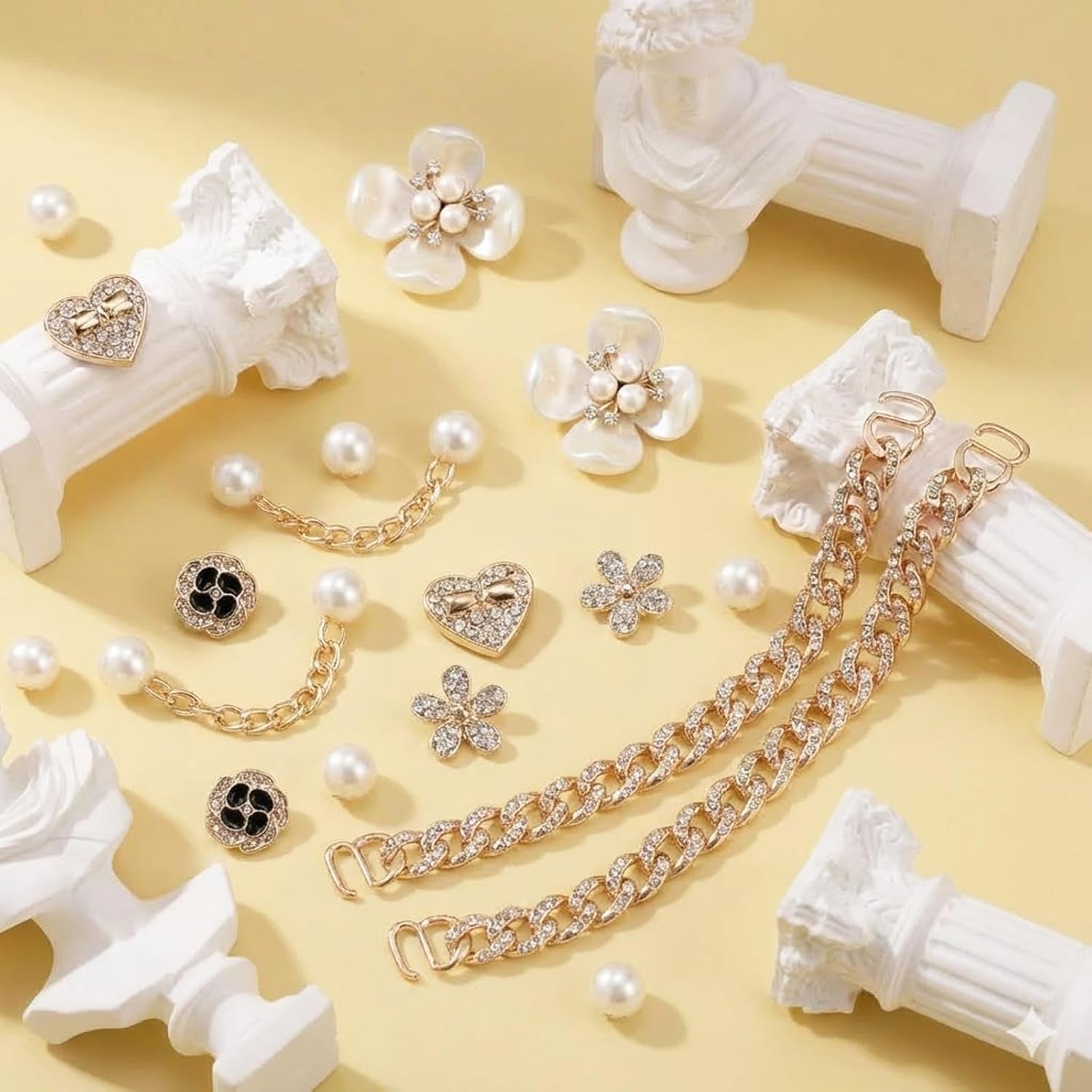 18 Pcs Bling Shoe Charms for Women, Flower Pearl Clog Shoes Accessories, Fashion Crystal Rhinestone Shoes Charms Pearl Chain DIY Sandals Decoration for Women Birthday Party Favors Accessories