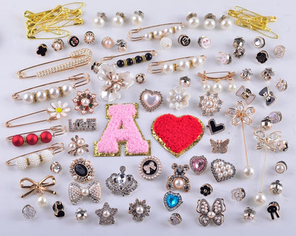 Shoe Charms for Sneakers 100Pcs Gold Junk Socks Charms Kit Brooches and Pins for Women DIY Junk Socks Sneaker Charm for Shoes Safety Pin Hats Bling Jewelry Decoration Accessories Bulk