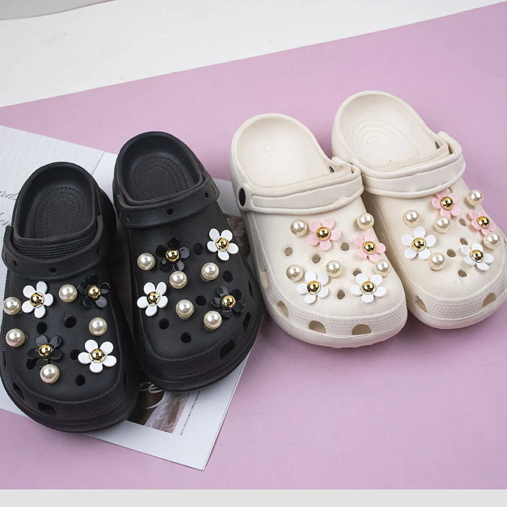 New Acrylic Daisy Five Petal Flower Hole Shoe Charms Decorations Cute Sunflower Shoes Buckle DIY 3D Hole Shoe Accessories