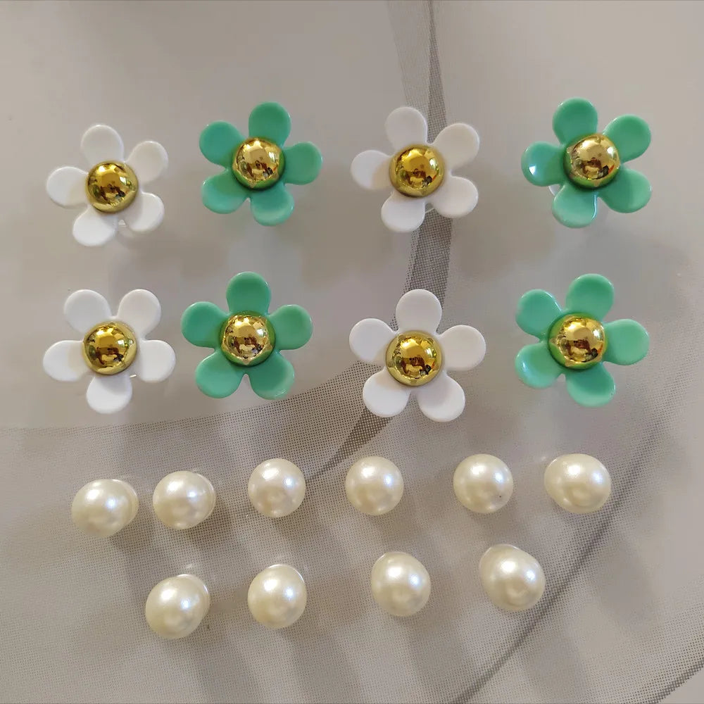 New Acrylic Daisy Five Petal Flower Hole Shoe Charms Decorations Cute Sunflower Shoes Buckle DIY 3D Hole Shoe Accessories